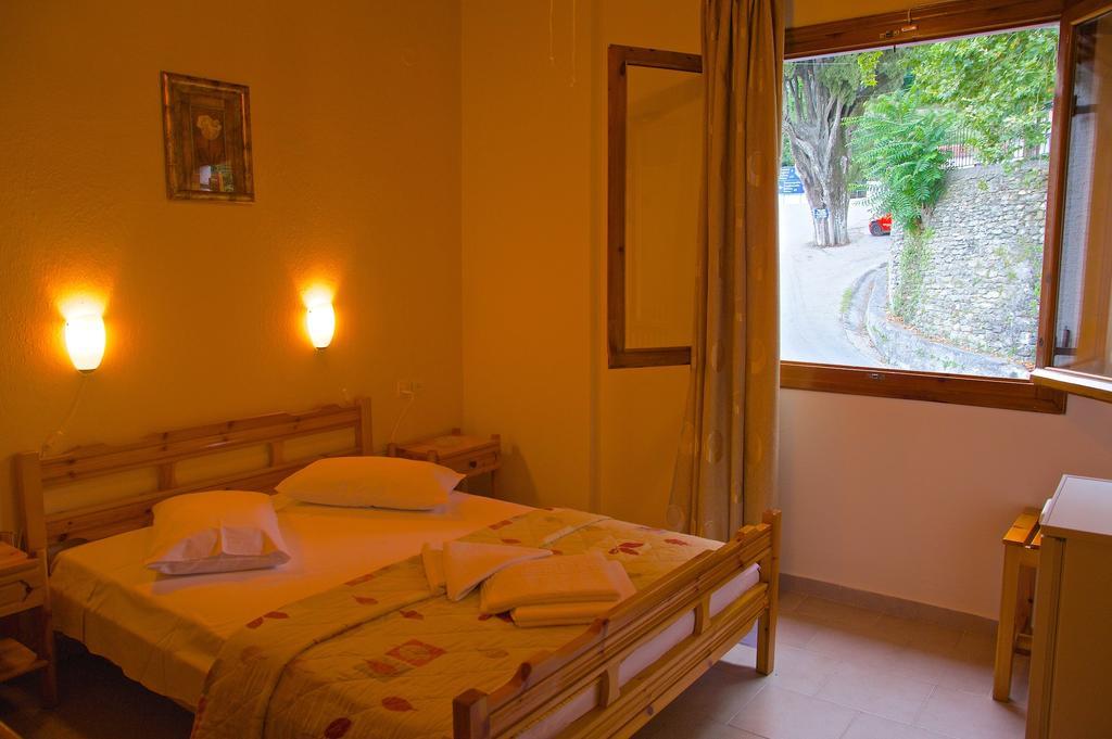 Stavroula Rooms Makriráhi Kültér fotó
